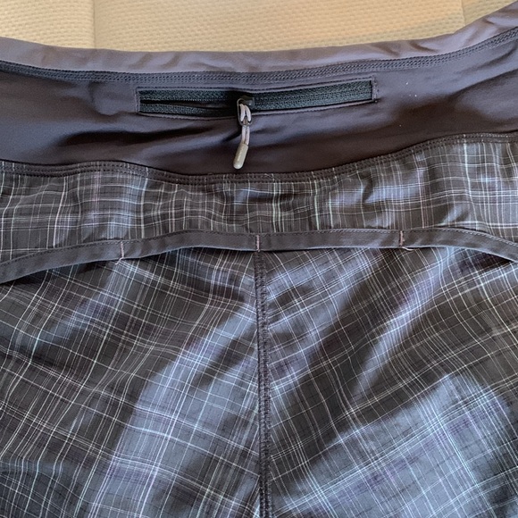 lululemon Hot High-Rise Lined Short - Picture 7 of 9